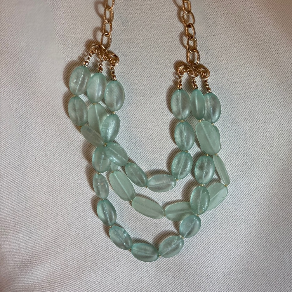 Stone Scoop Necklce